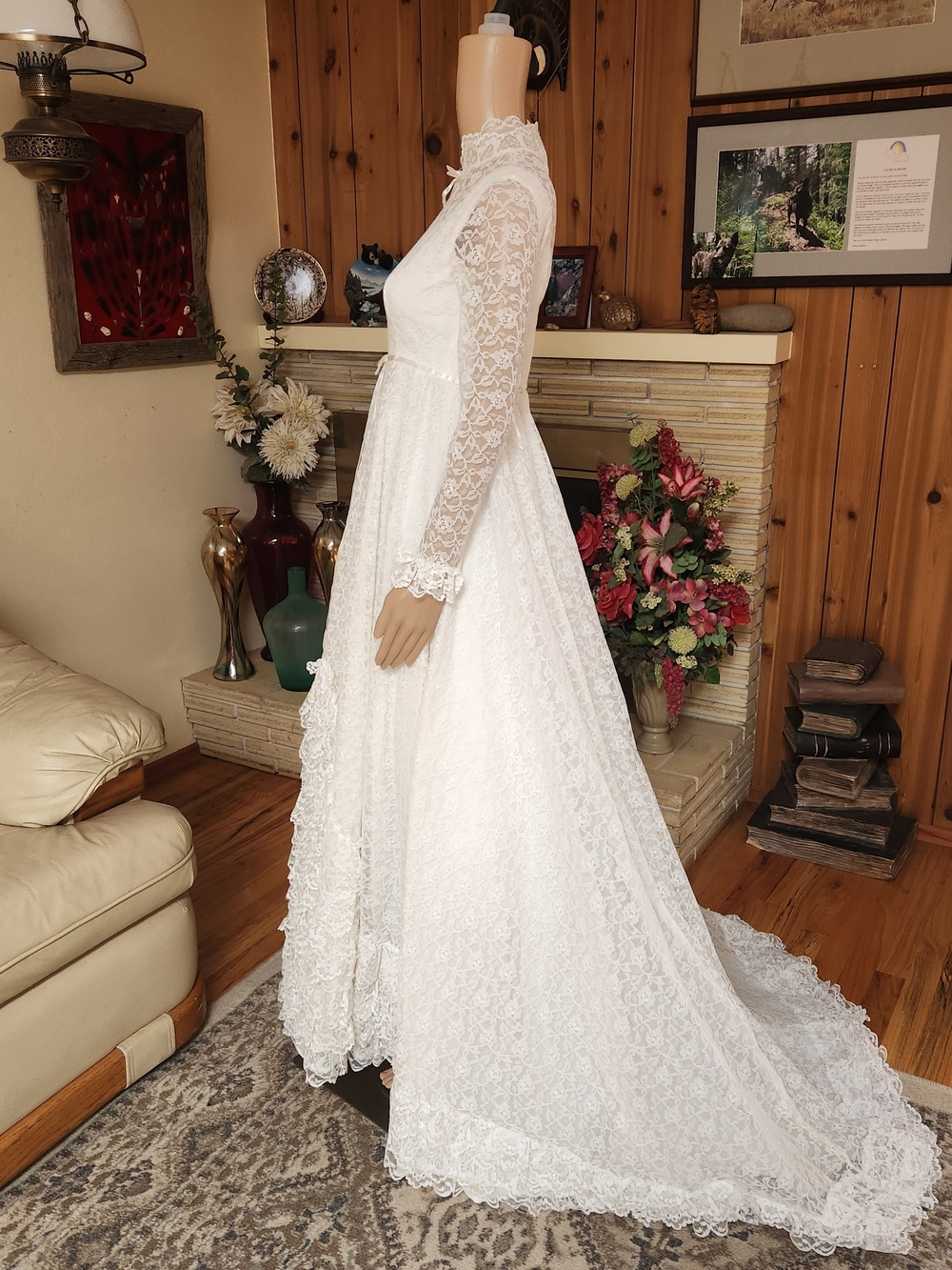 Glimmering 1970s Dream: Bridal Originals Sequin Lace Gown & Sonni of SF Veil Hat - Picture 2 of 16